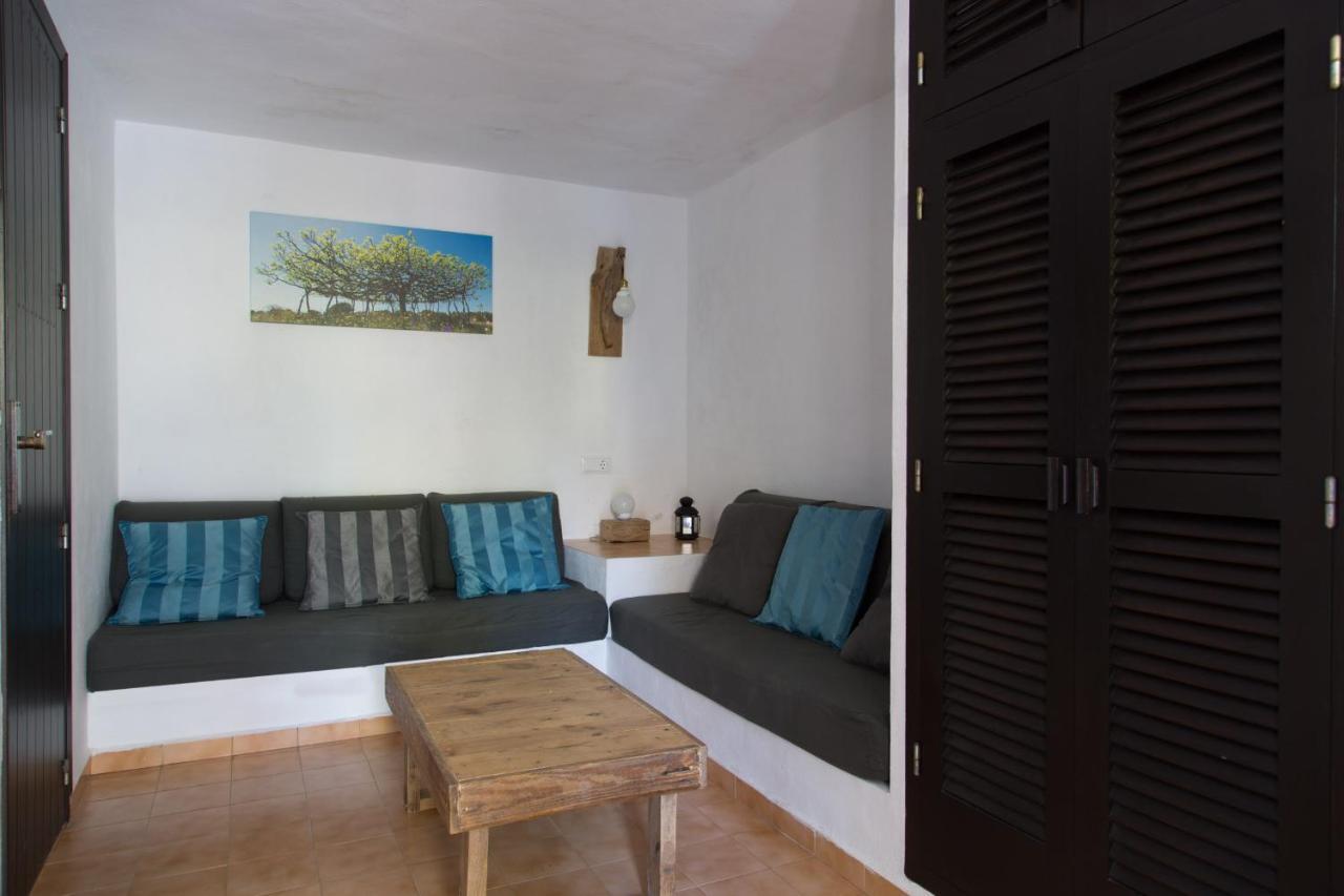 Apartamentos Noray Es Calo  Ngoại thất bức ảnh